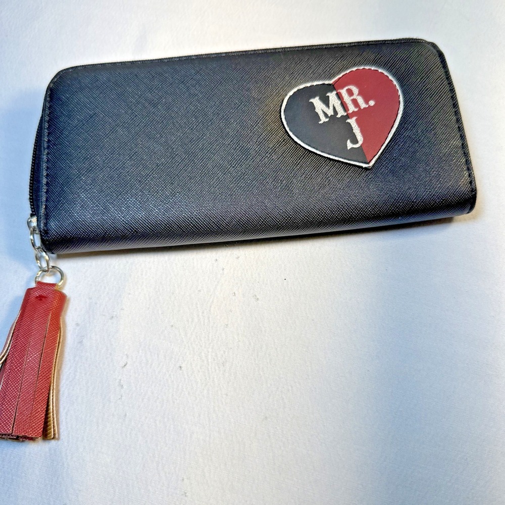 Harley Quinn Mad Love Zip Around Clutch Wallet